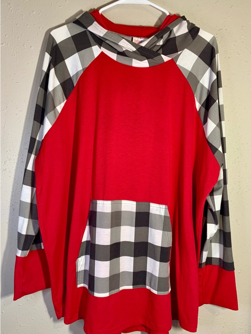 LuLaRoe Red Hooded Long Sleeve Top with Black and White Buffalo Plaid